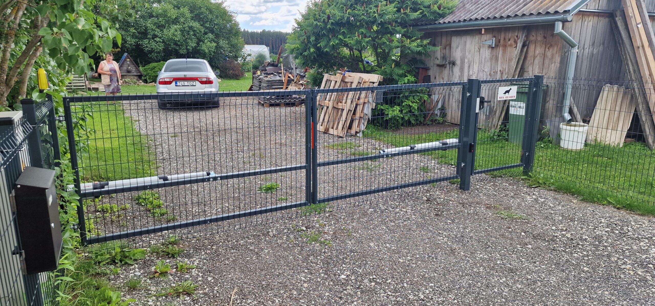 Liugvärava automaatika mootor – väravaautomaatika paigaldus Tartumaal